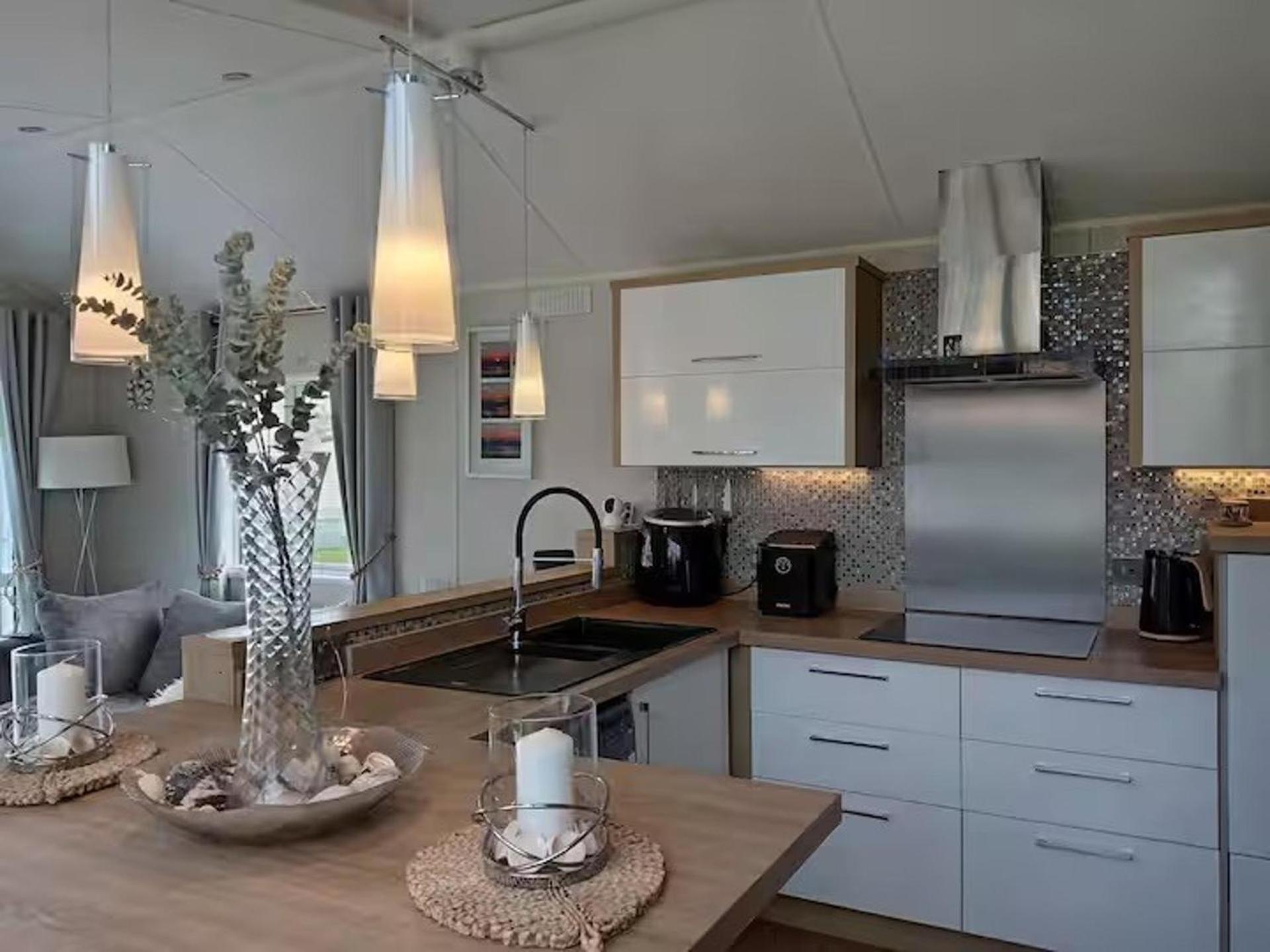 Poppy'S Retreat - Lodge In The Valley Of Porth Newquay (Cornwall)