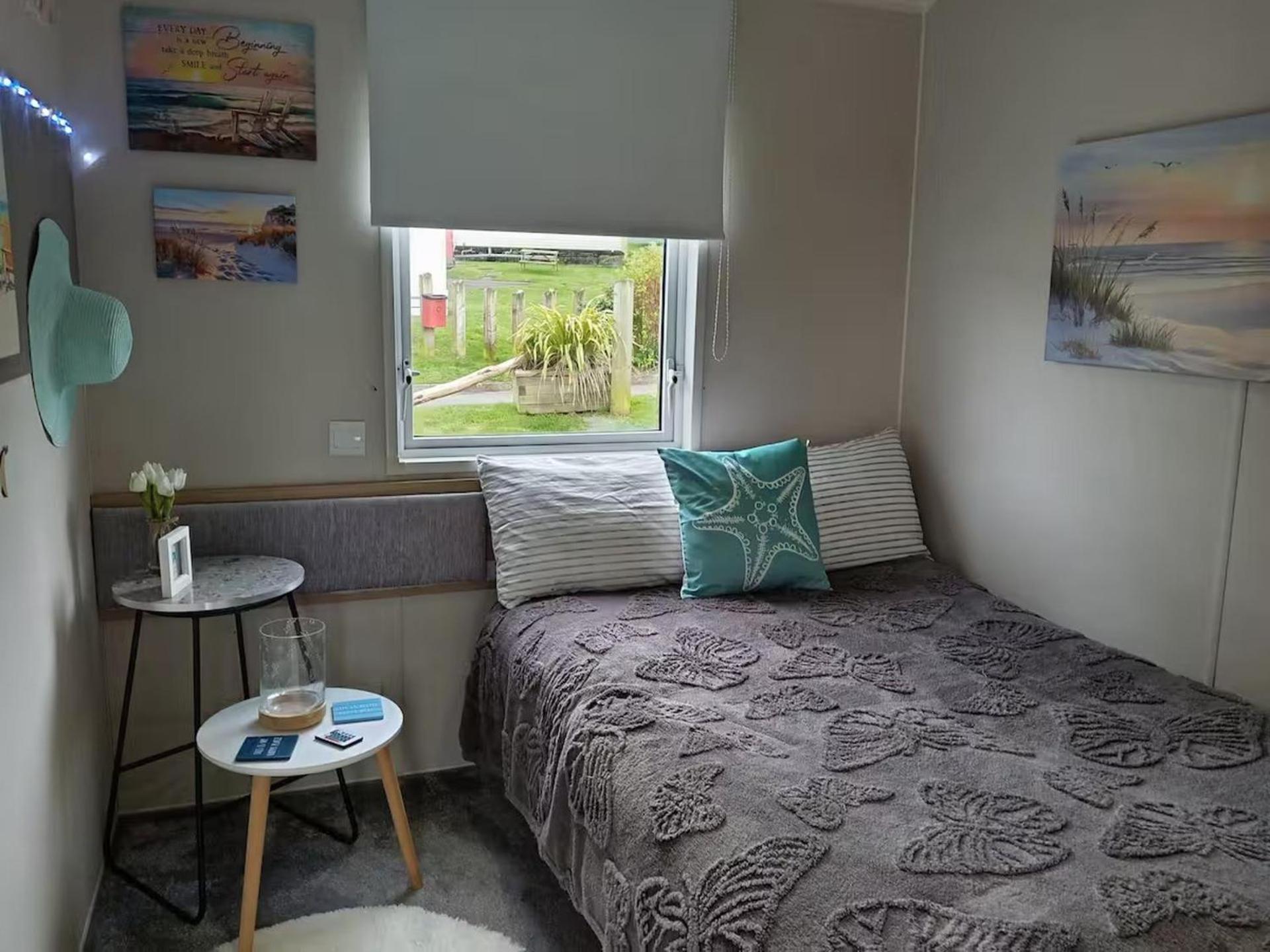 Poppy'S Retreat - Lodge In The Valley Of Porth Holiday home *